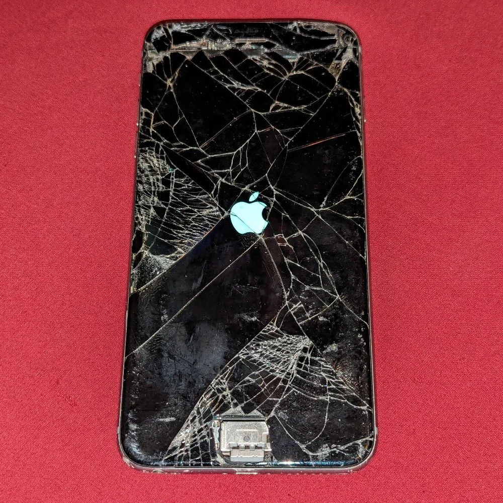 iPhone 6 Plus (A1524) - 16 GB (For parts)***